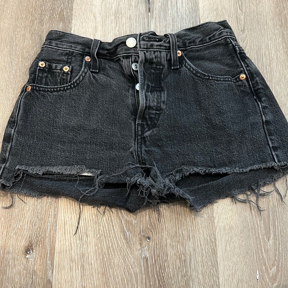 Levi’s black jean shorts 501